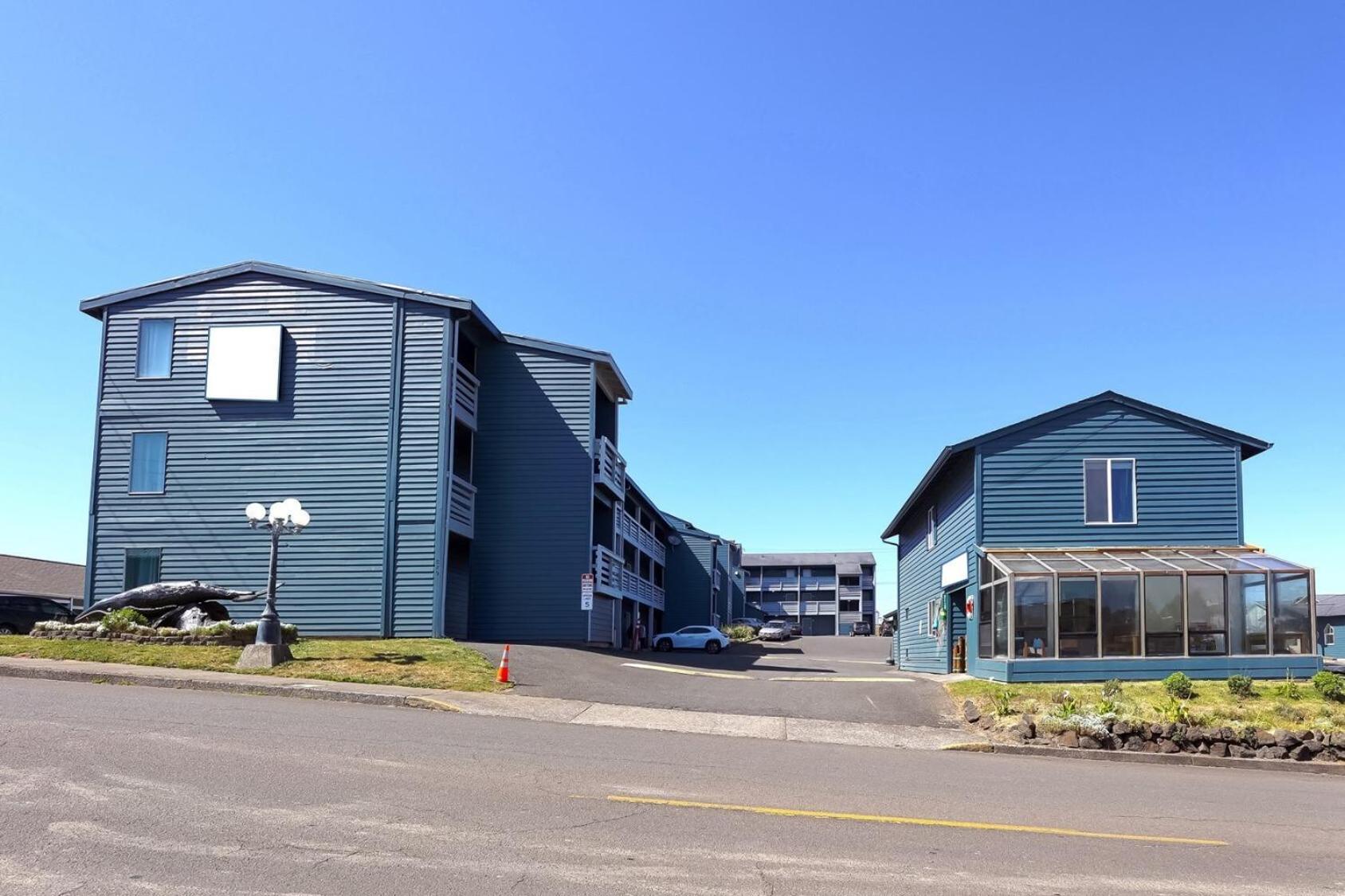Oyo Waves Hotel Newport Or - Nye Beach Екстериор снимка