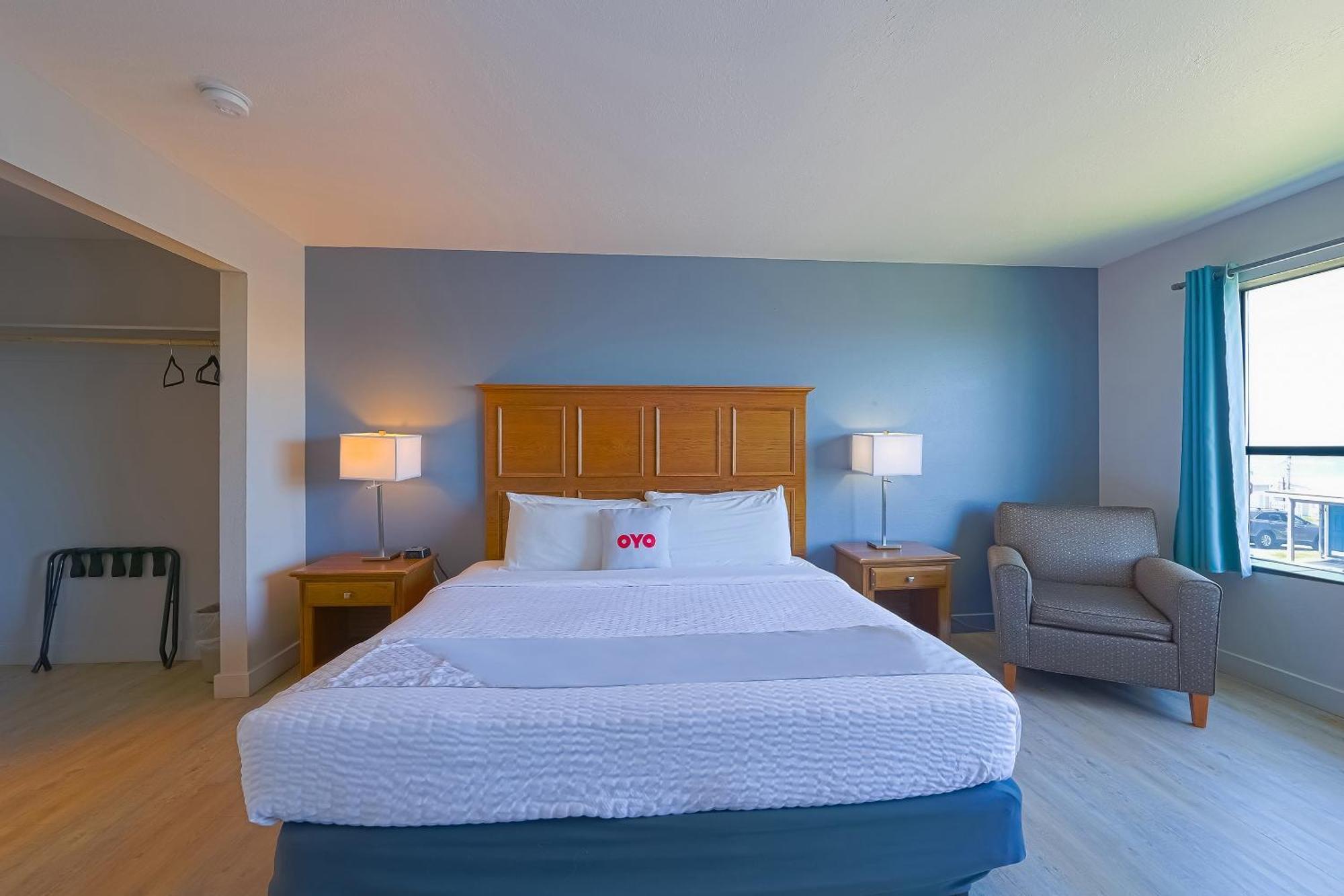 Oyo Waves Hotel Newport Or - Nye Beach Екстериор снимка