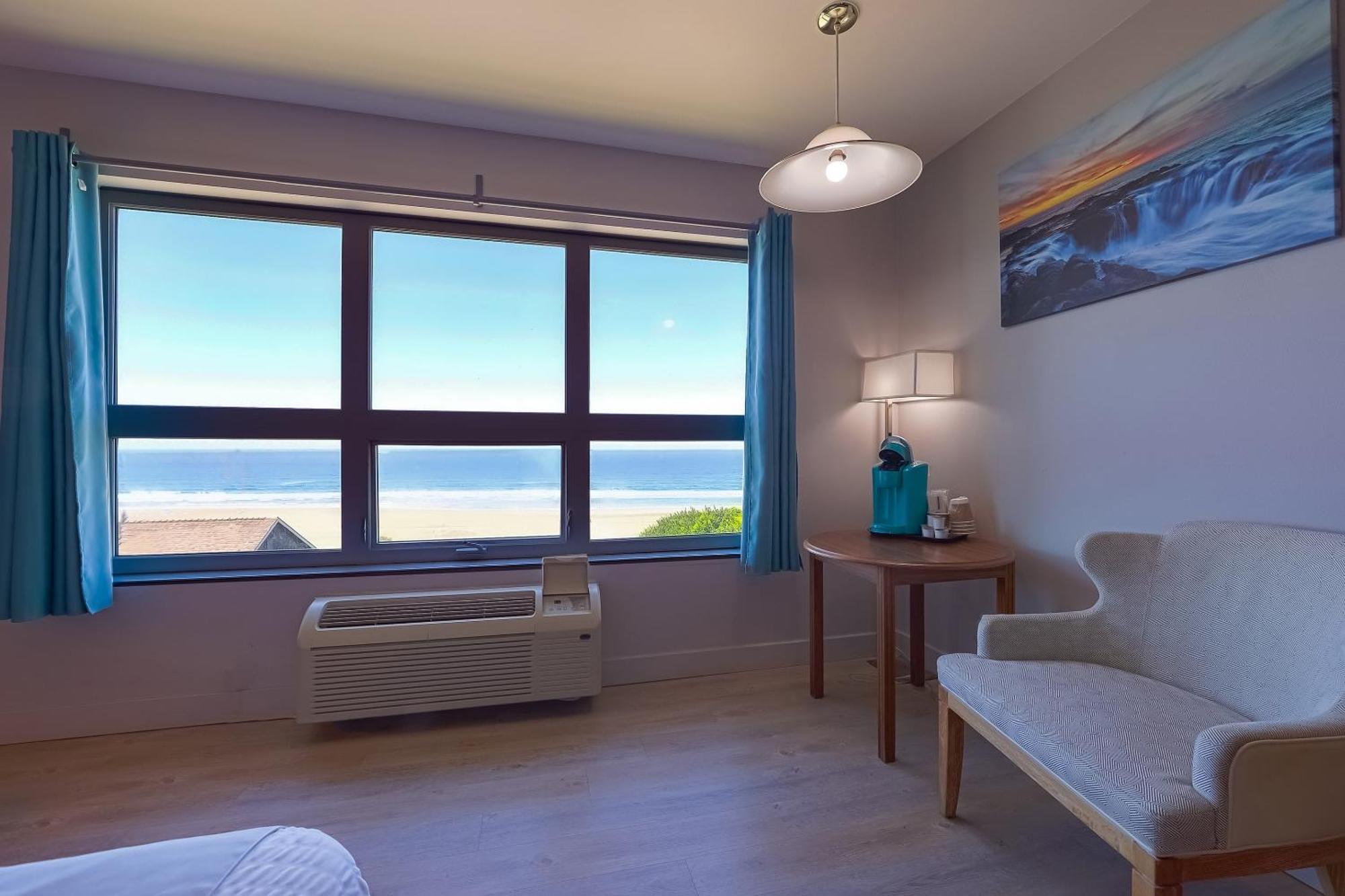 Oyo Waves Hotel Newport Or - Nye Beach Екстериор снимка
